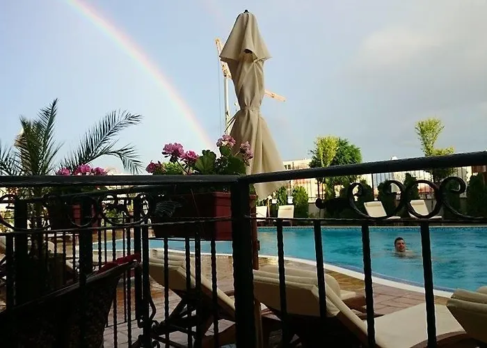 מלון דירות Aria Complex