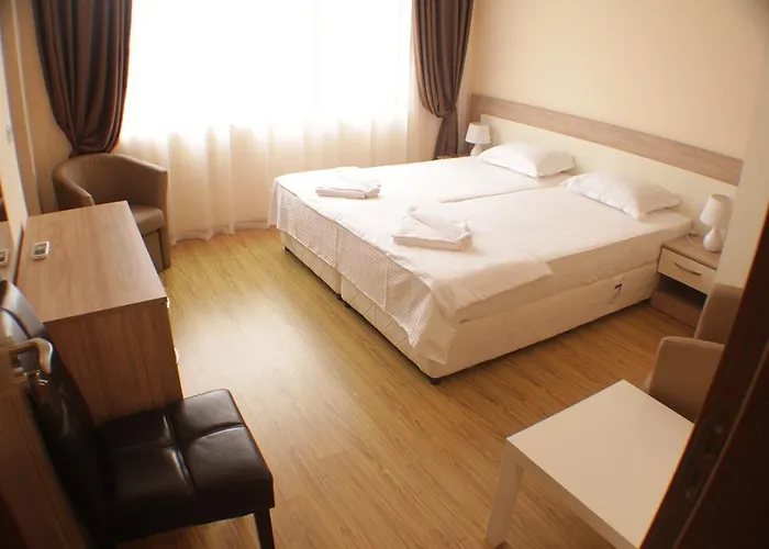 מלון דירות Aria Complex