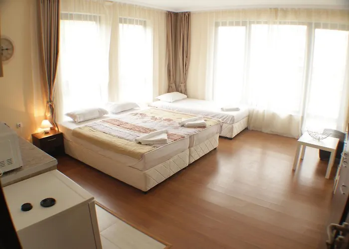 מלון דירות Aria Complex